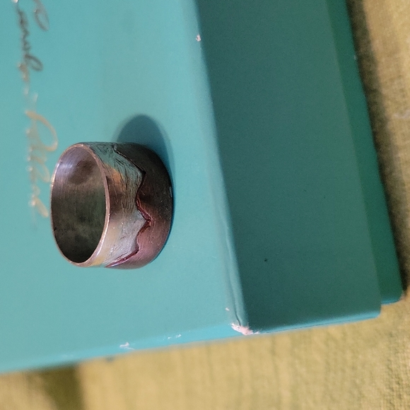 Unique ring - Picture 4 of 4